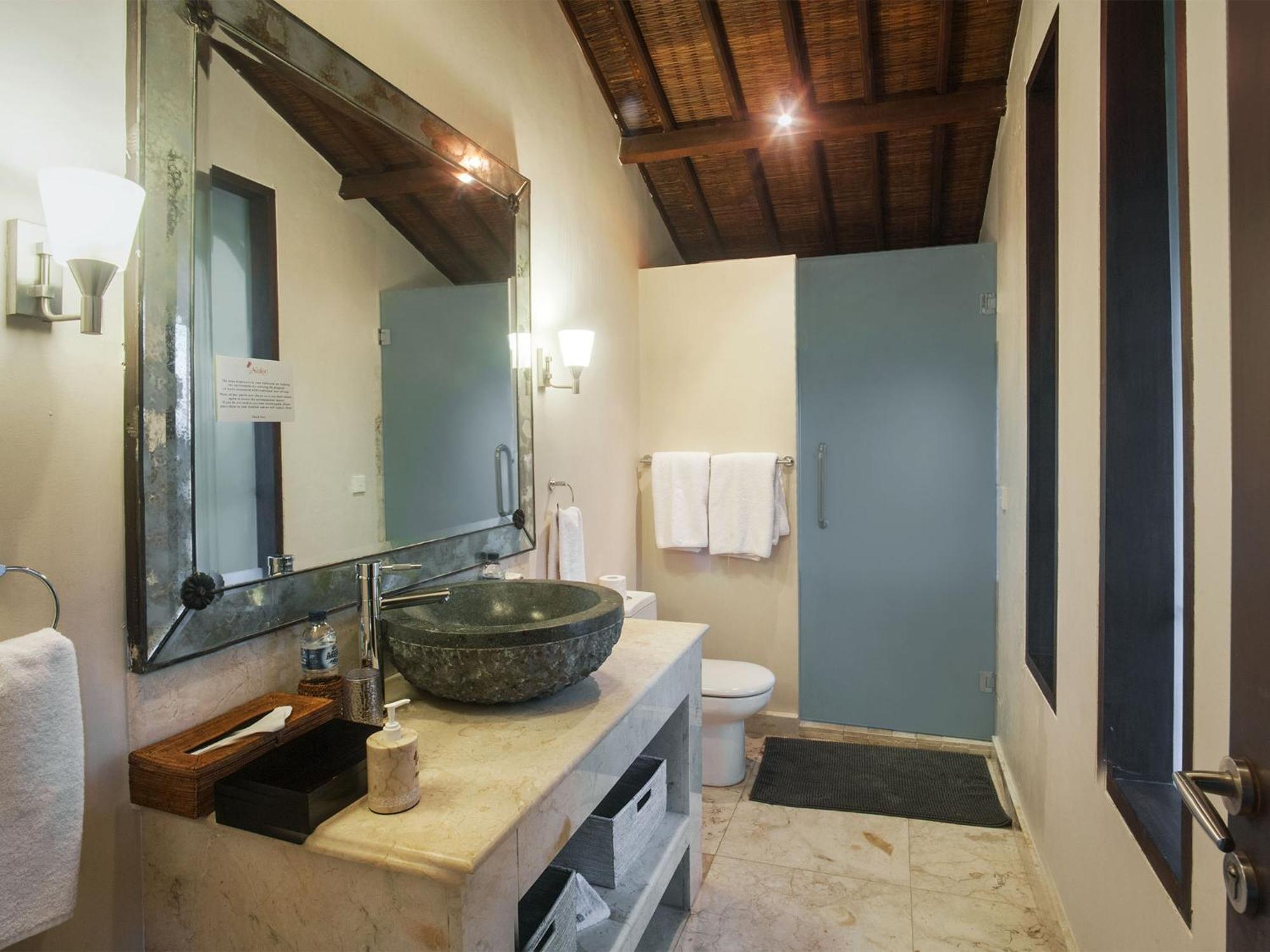 Villa Avalon - CHSE Certified Canggu Esterno foto