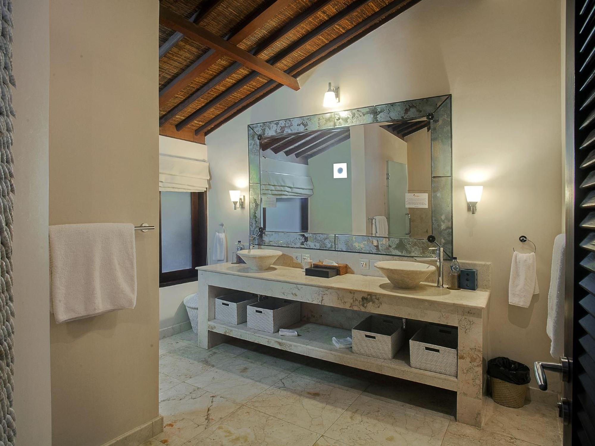 Villa Avalon - CHSE Certified Canggu Esterno foto